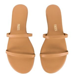 Tkees Gemma Sandal in Coco Butter